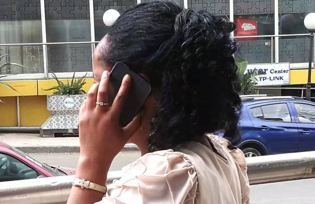 African-Made mobile phone launched in <font color=#ff0000>Rwa</font>nda